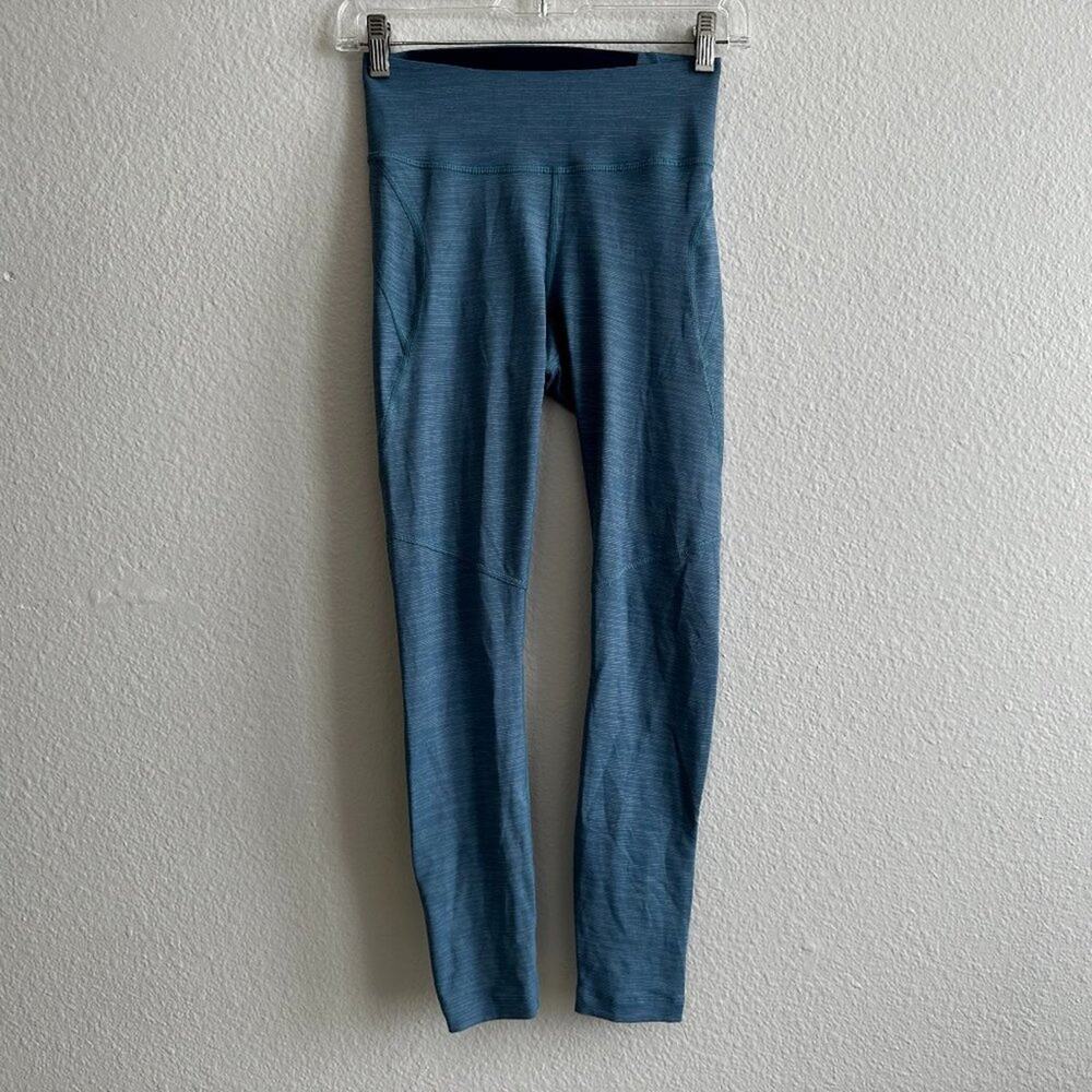 OUTDOOR VOICES - Blue Crop Leggings